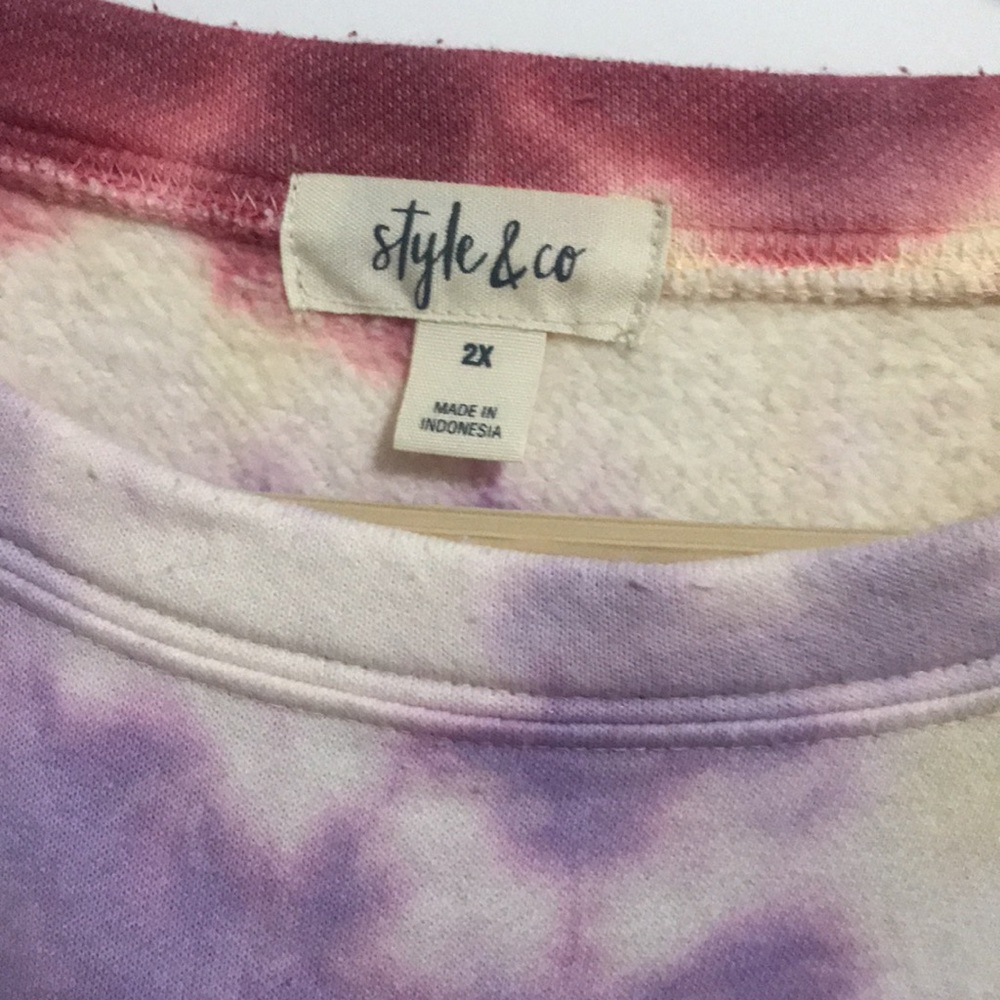 Style& Co size 2X tie dye sweat shirt burgundy lavender and white NWT - Picture 3 of 3